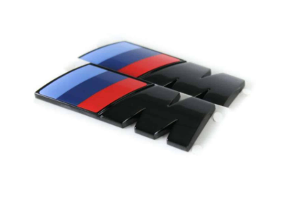 Modellschriftzüge und M Logo schwarz